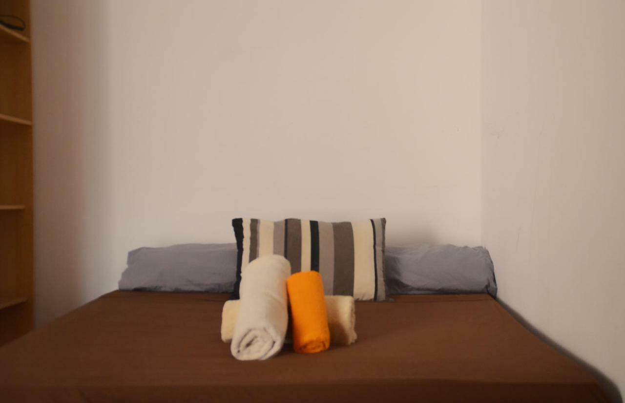 Apartamento San Bernardo マドリード エクステリア 写真